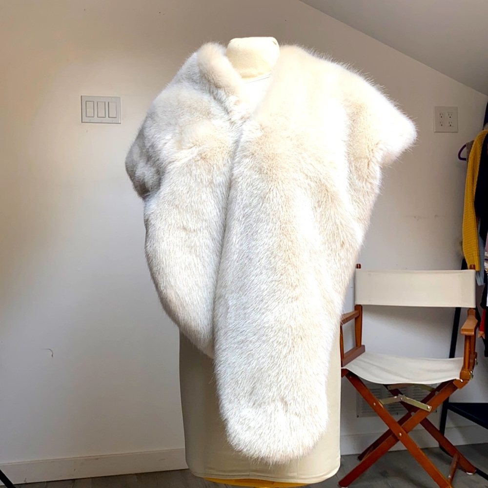 Faux fur shoulder shawl